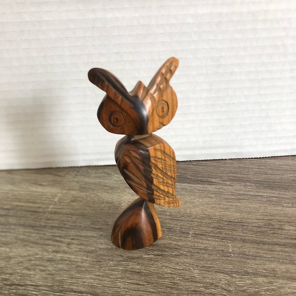 Hand Carved Folk Art Wooden Owl - Picture 10 of 10